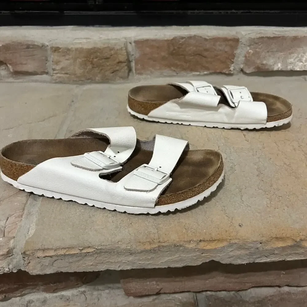 Birkenstock Arizona White Two-Strap Sandals Size 41 10-10.5 Boho Minimalist